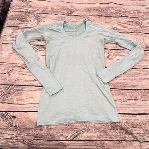 Lululemon Swiftly Long Sleeve Fitted T-Shirt in Lightest Aqua Size 6